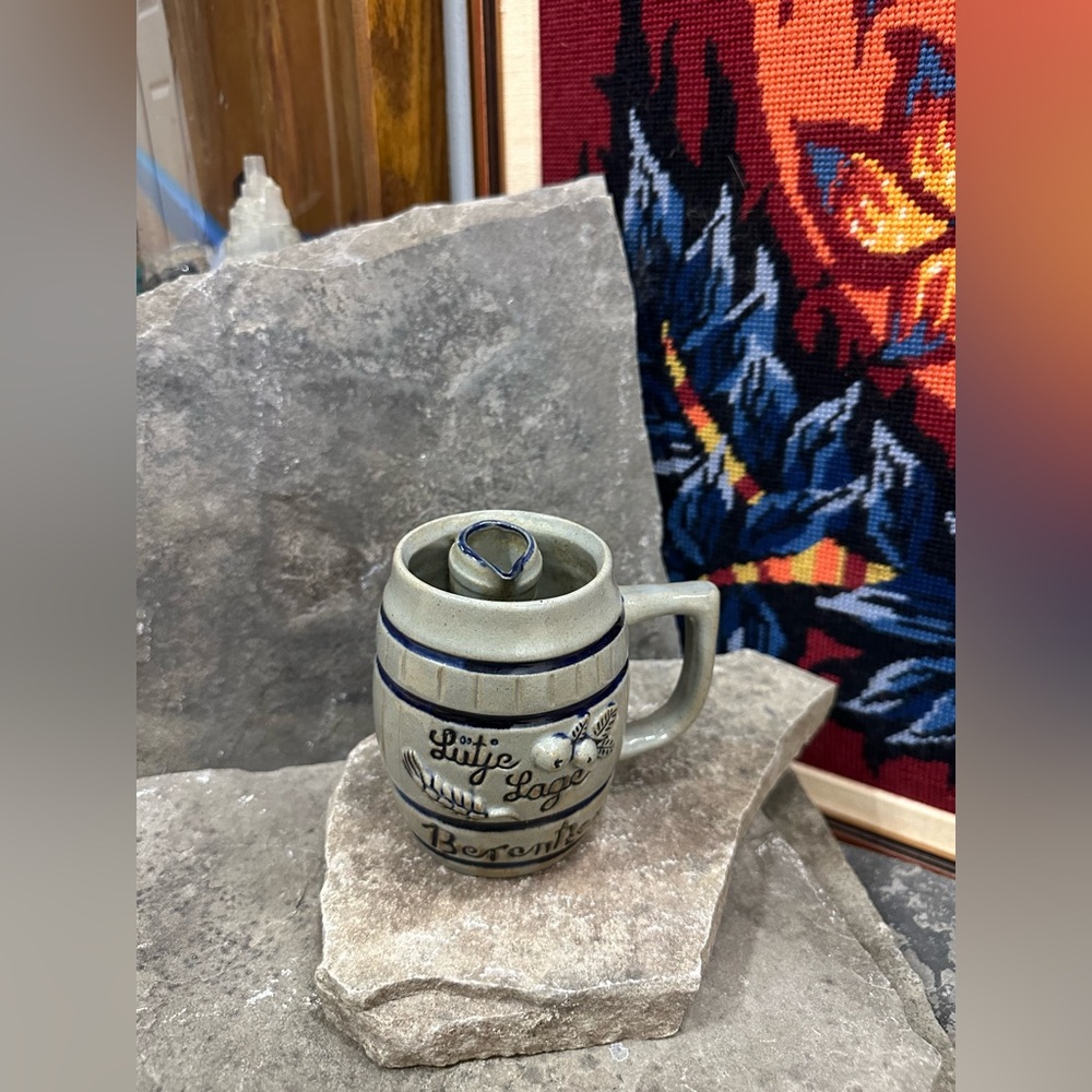 Ceramic Barrel Shaped Beer Mug with Shot Pourer